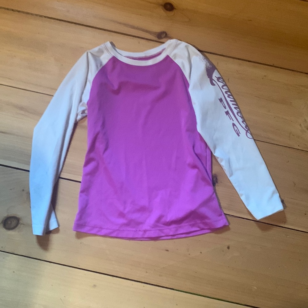 Women’s small long sleeve swim shirt